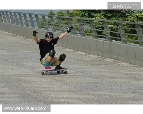 成都滑板队的奋斗历程：一段关于梦想与坚持的真实纪实故事
